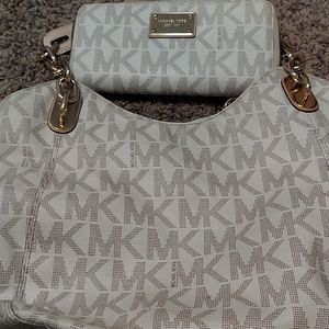 Michael Kors purse and wallet set